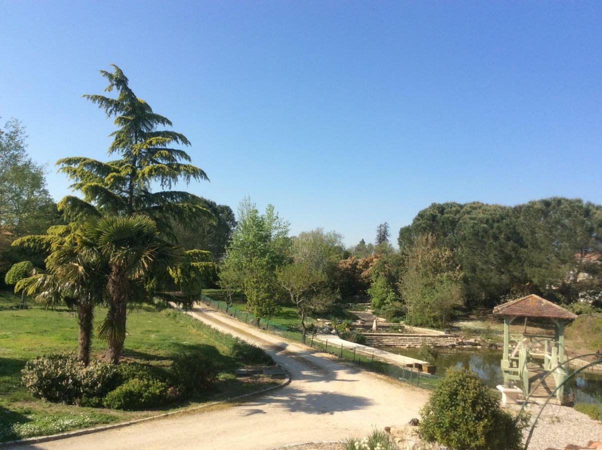 Gite Le Bois De Montpouillan Marmande Exterior foto